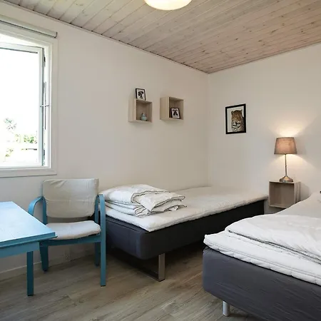 6 Person In Vaeggerlose Prázdninový dům Bøtø By